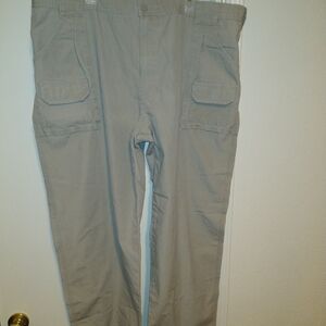 Cabela’s 7-Pocket Hiker Work Canvas Pants Men's sz 46x32.